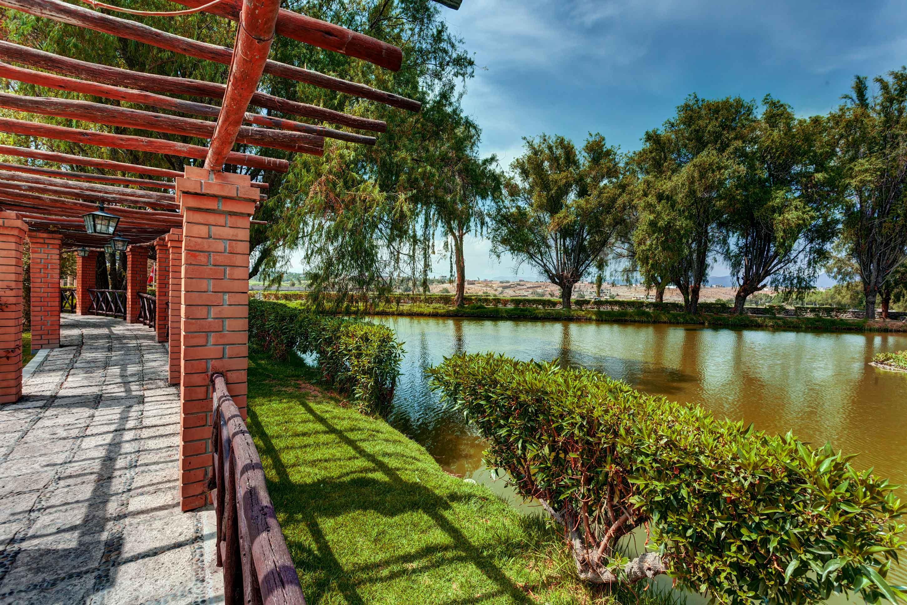 Bth Hotel Arequipa Lake Characato Exterior photo